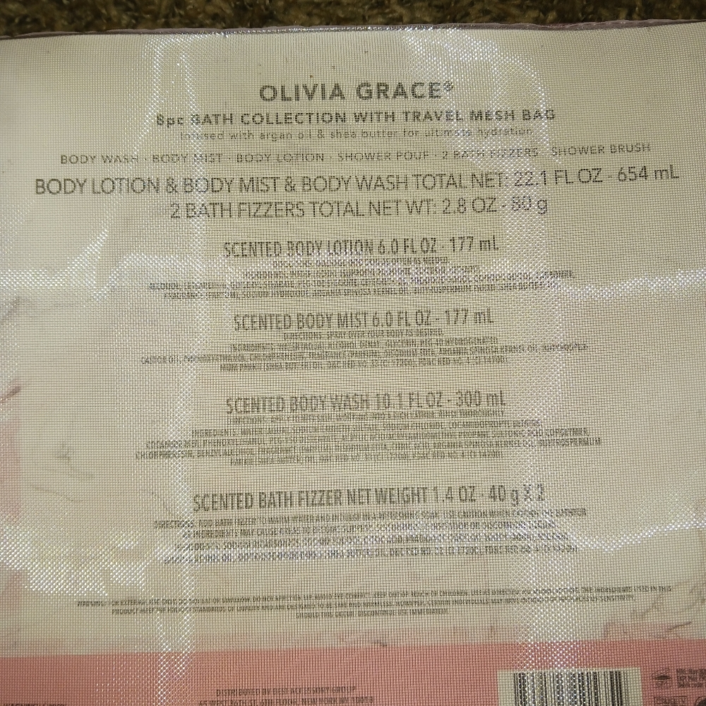 NWT! OLIVIA GRACE ROSE Beauty Set - Picture 7 of 8